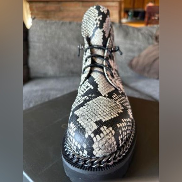 Vince Camuto Melnita Boots- white snake - Picture 3 of 7